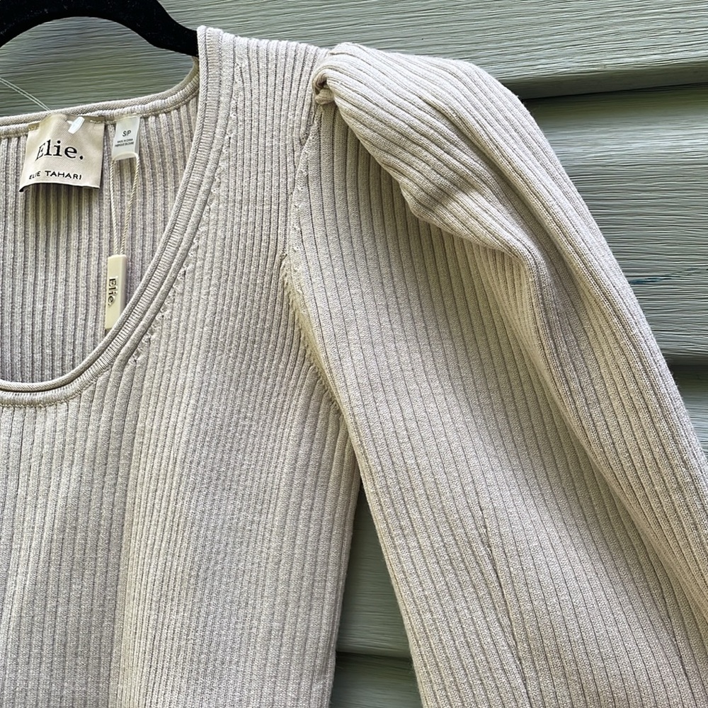 Elie Tahari Stone Puff Shoulder Knit Blouse - Picture 3 of 7
